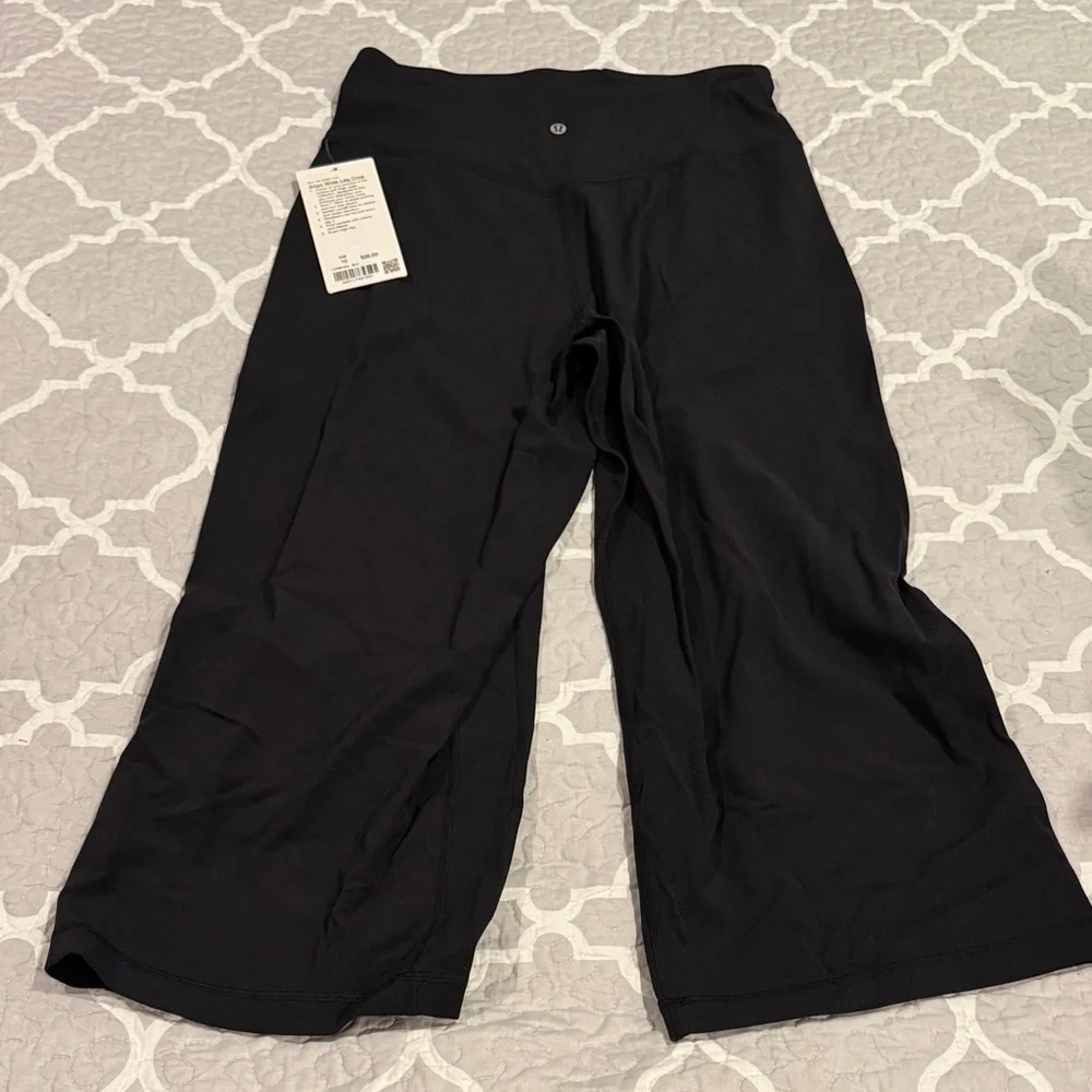 lululemon athletica Align Black Wide Leg Crop - Picture 4 of 6